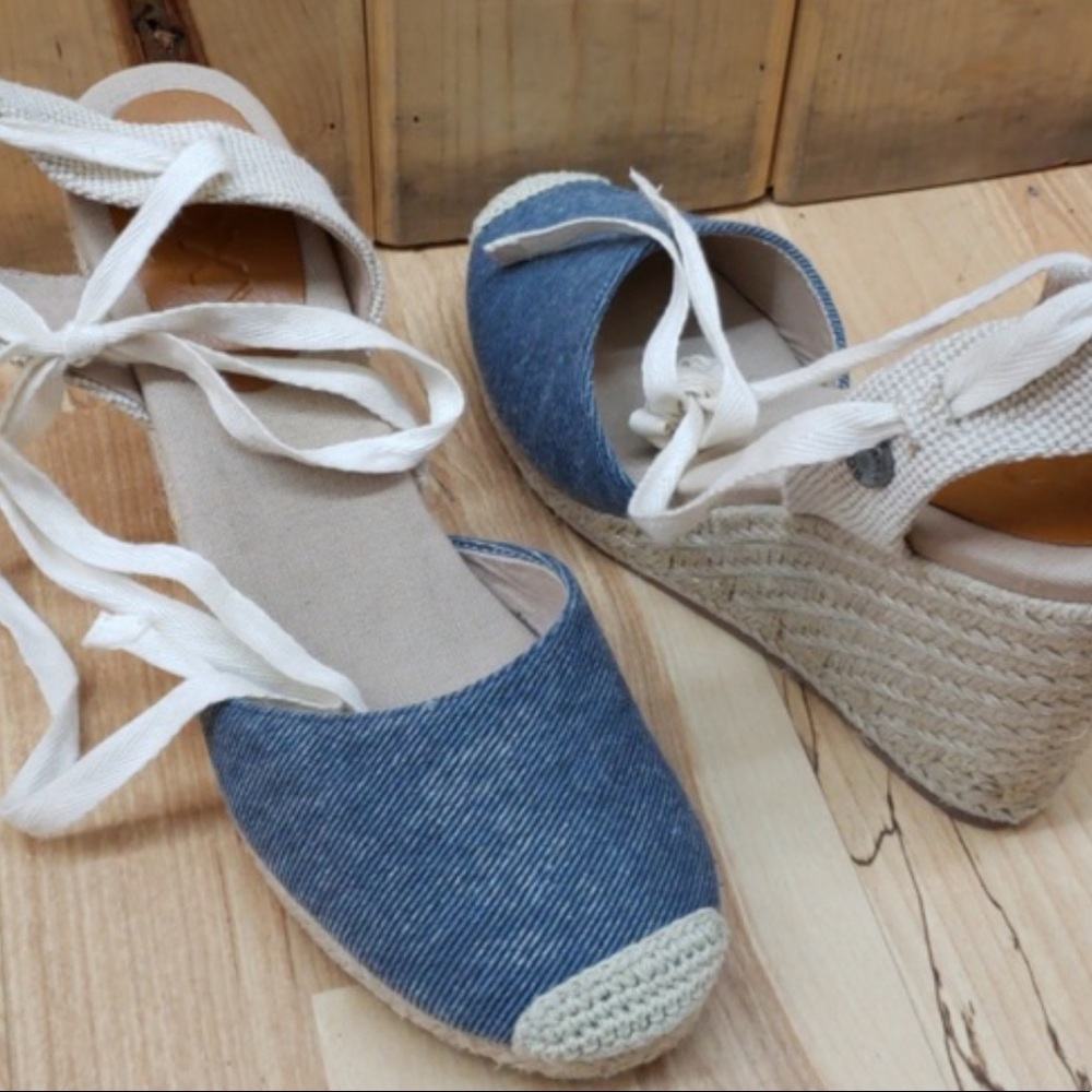 Size 7 love these shoes meant 2 buy size 8
